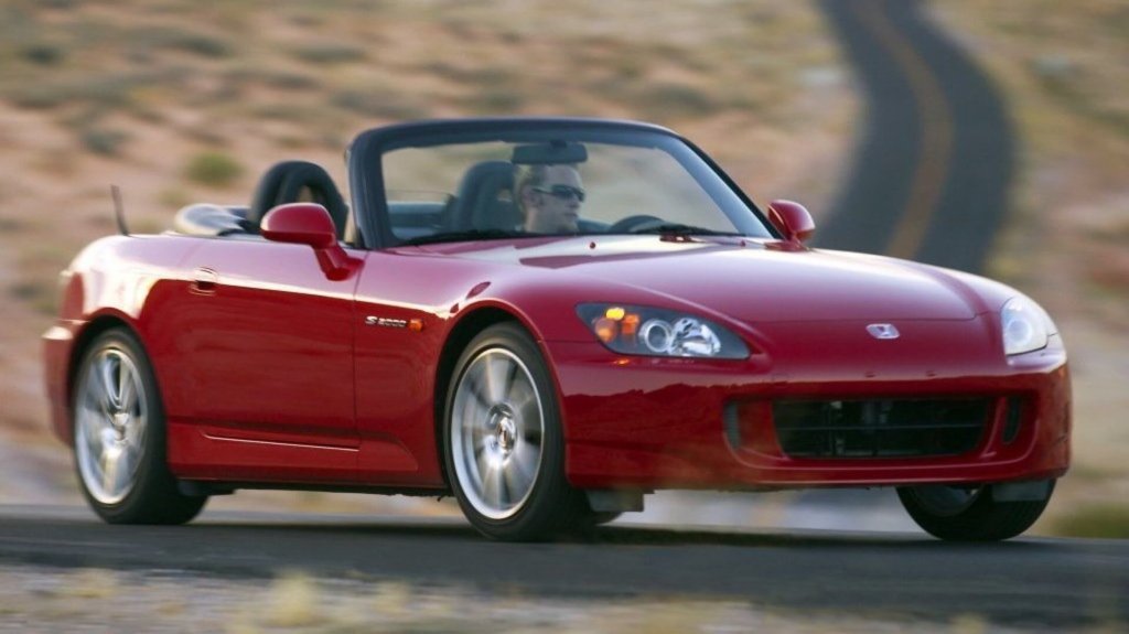Honda S-2000 vs honda e