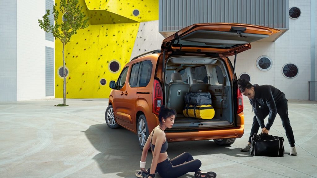 opel combo e life derriere