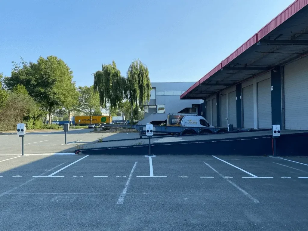 installation-borne-de-recharge-en-entreprise-beev